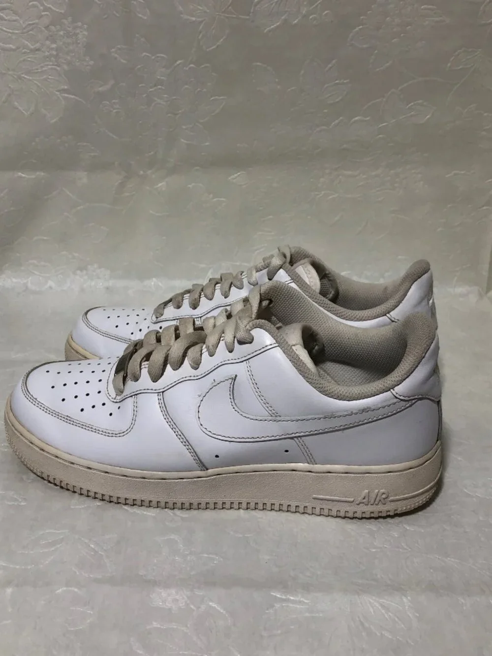 Nike Air Force 1 '07 Low Men’s Size 8 Triple White White Sneakers